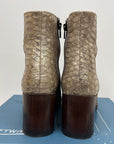 Soft Waves Boots - 8/39