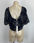 Love Knot War Crop Top - M