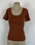 Lululemon Top - 10 (lulu6)
