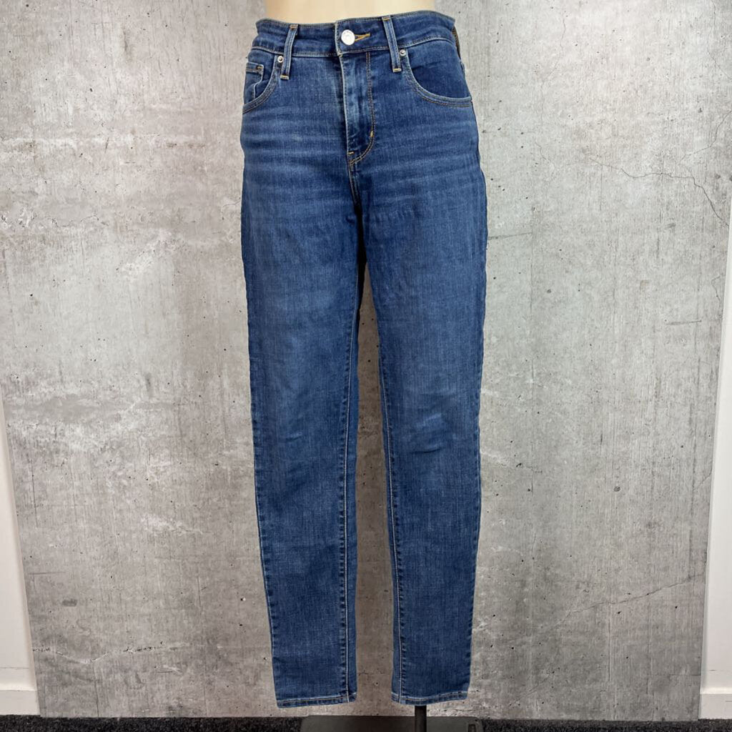 Levi&#39;s Denim Jeans - 8
