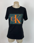 Calvin Klein Tee - M