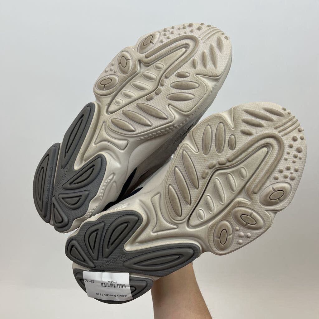 Adidas Sneakers - 5/36