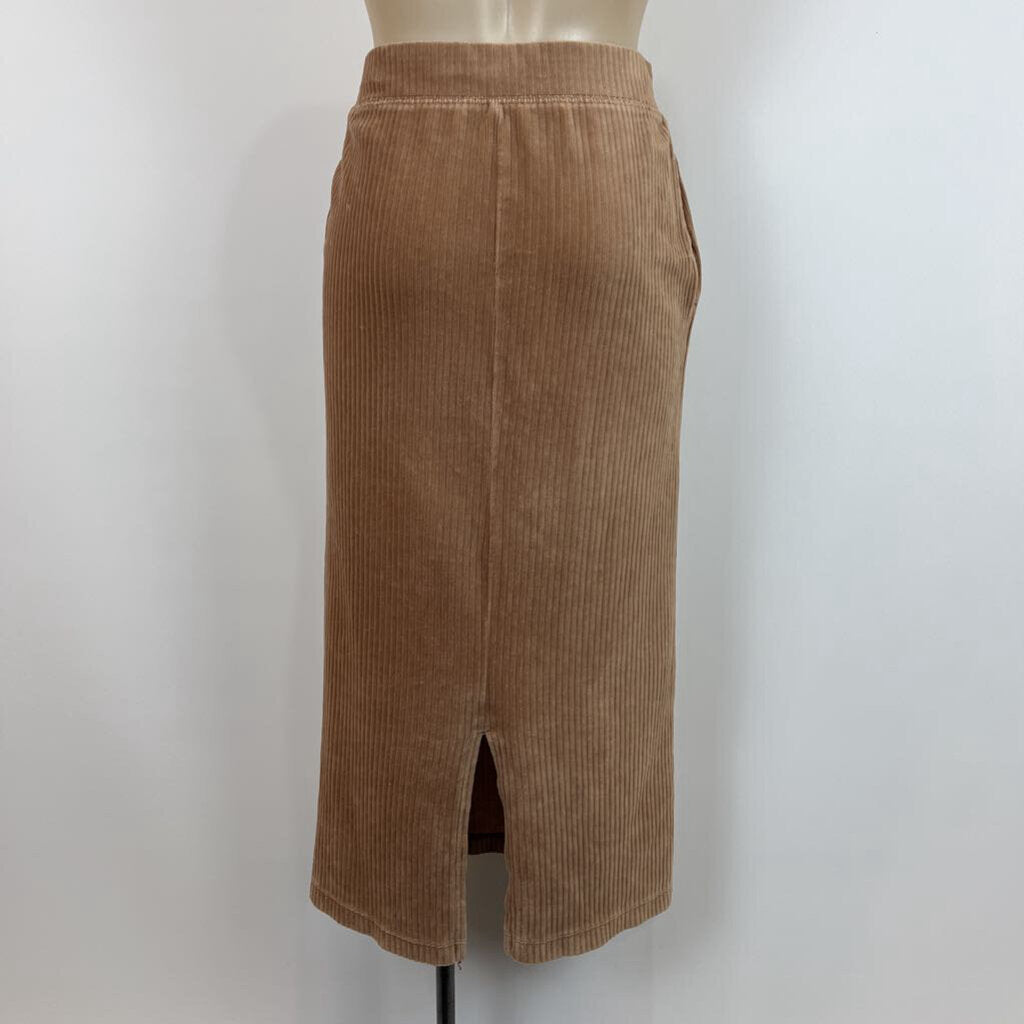 Uni Qlo Skirt - S