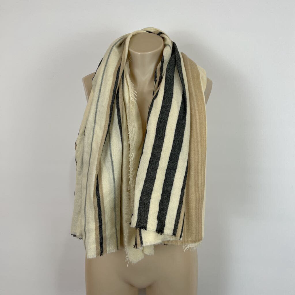 Unknown Brand Scarf - O/S