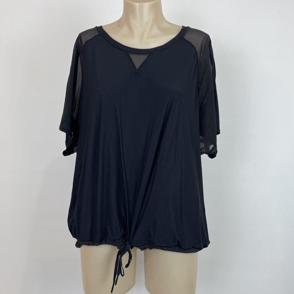 Lululemon Tee - 10