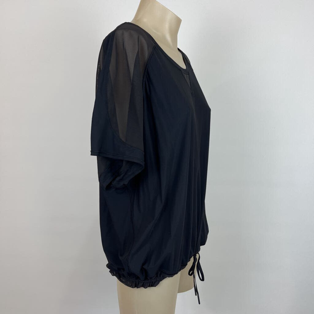 Lululemon Tee - 10