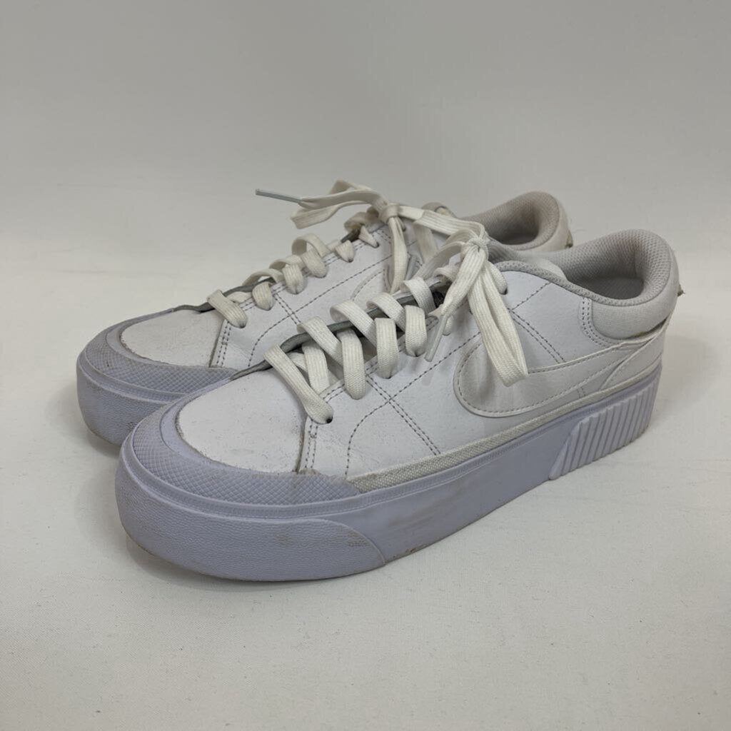 Nike Sneakers - 8.5/40