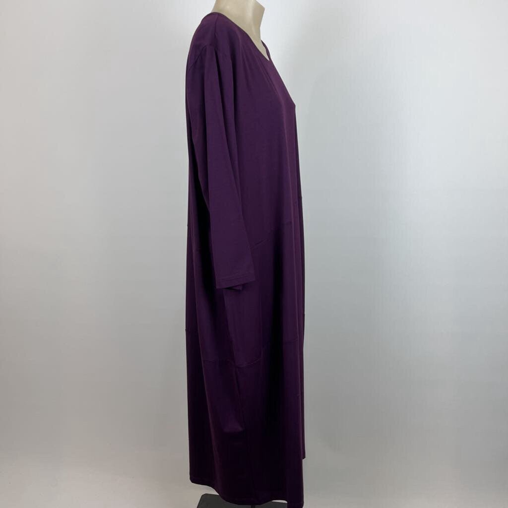Studio Curve Dress - XXL
