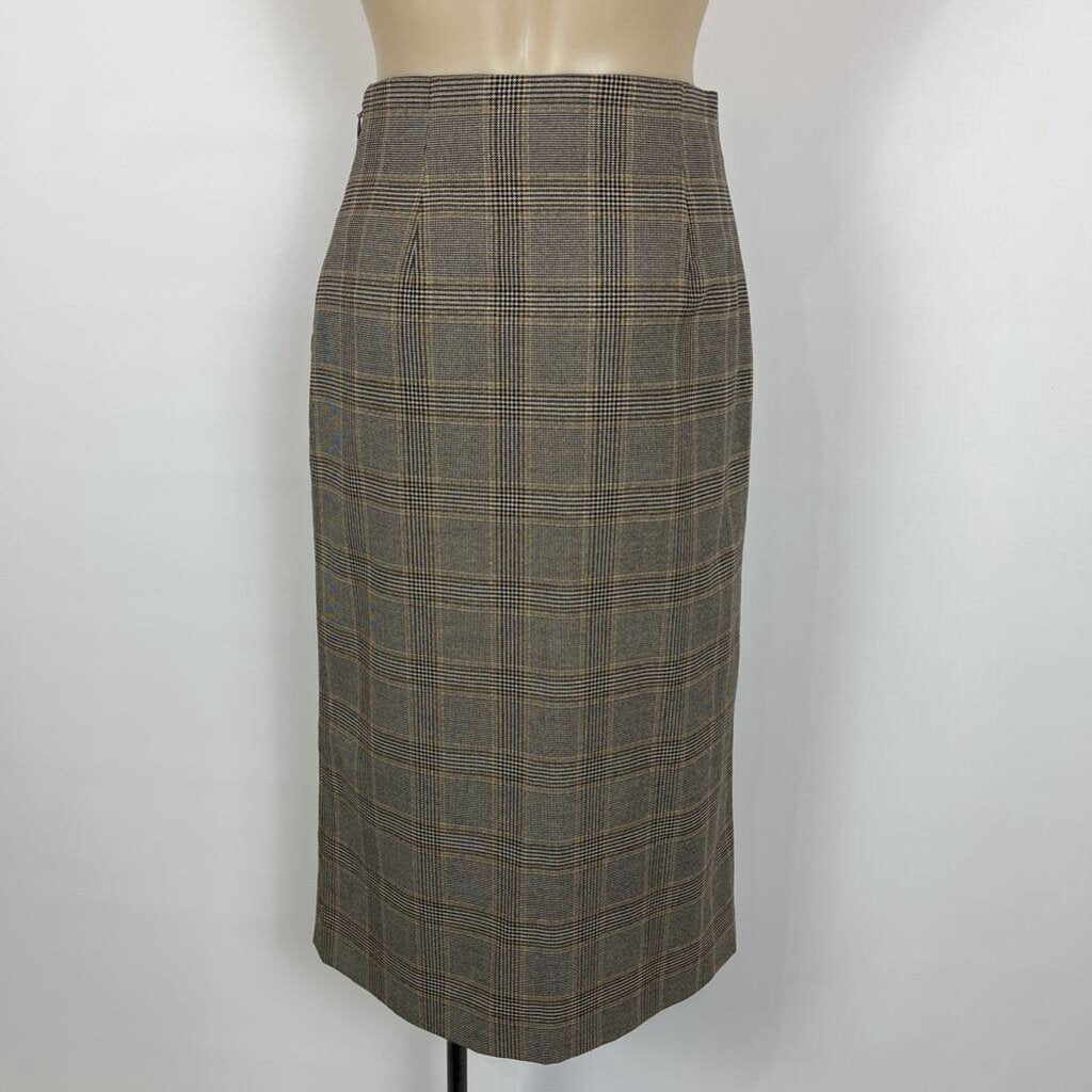 Uni Qlo Skirt - S
