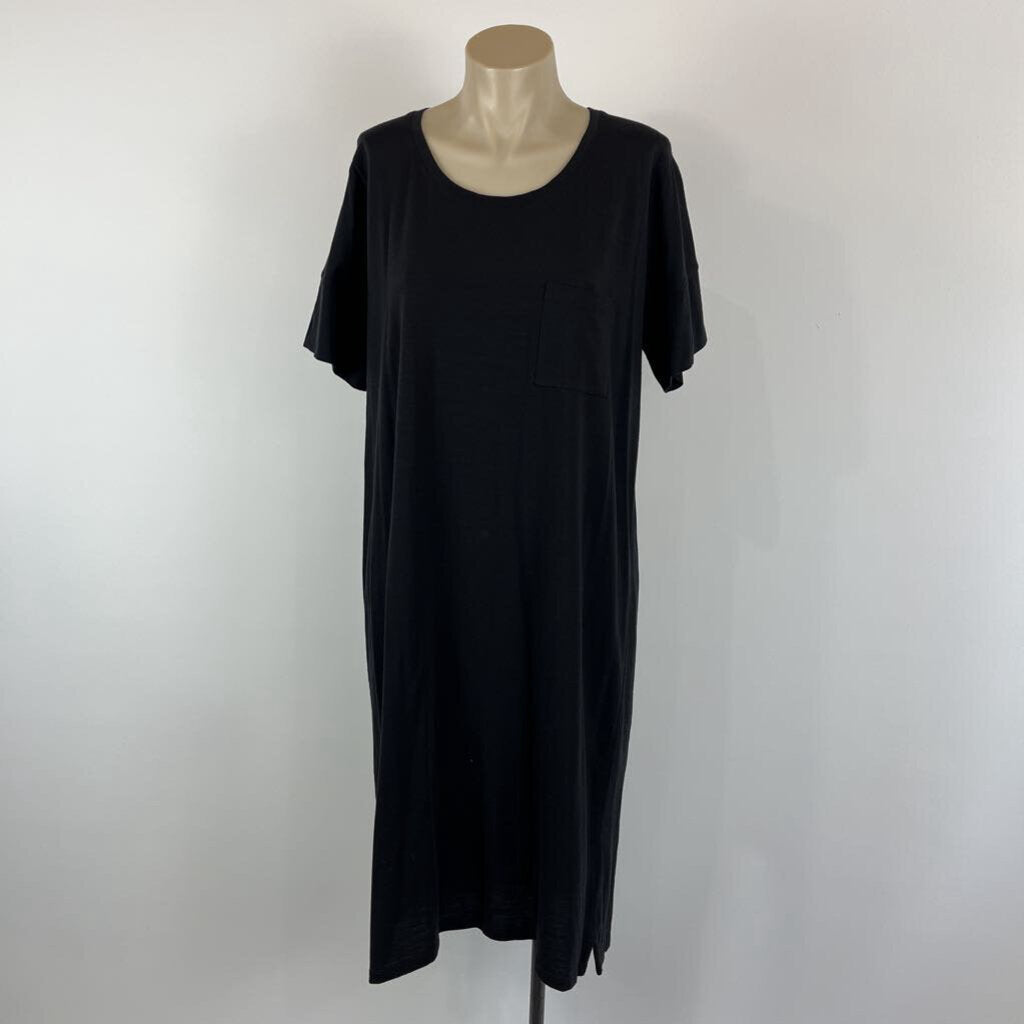 Ice Breaker Dress - M