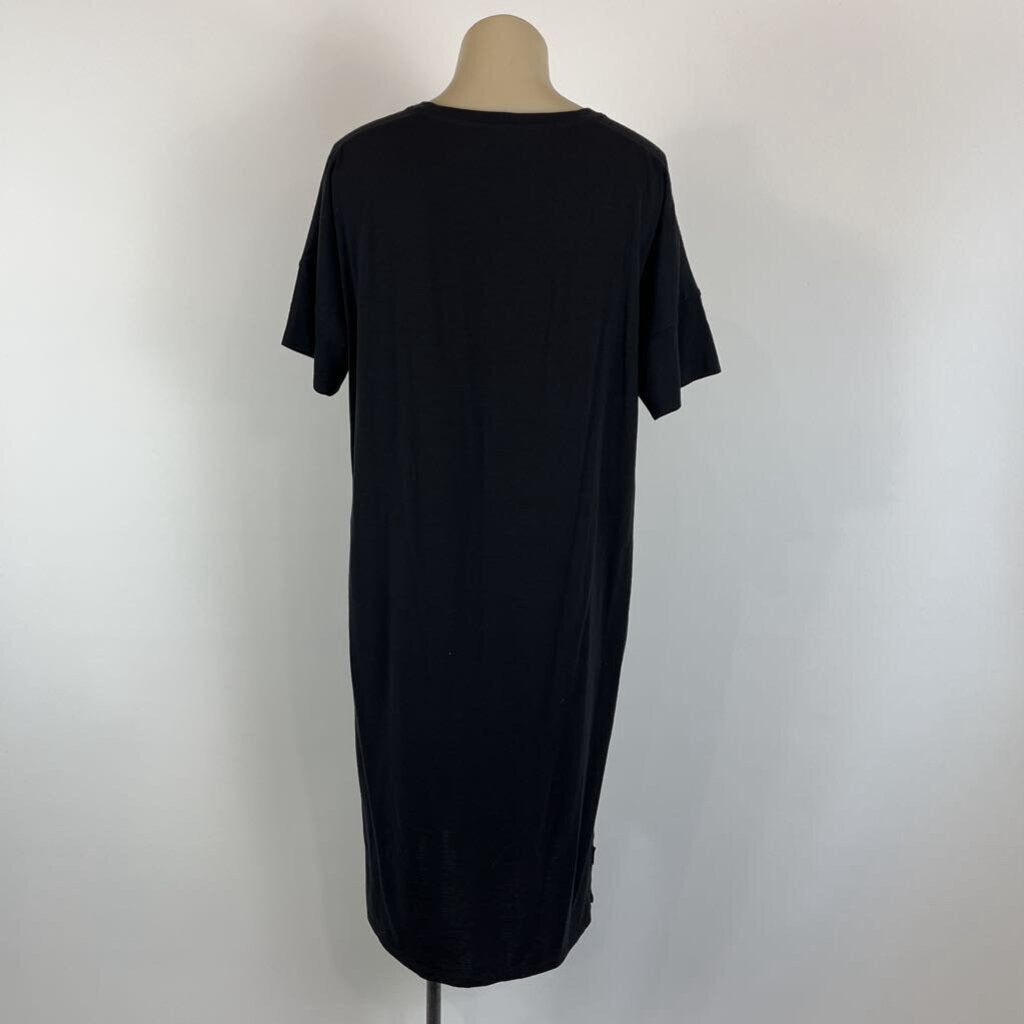 Ice Breaker Dress - M