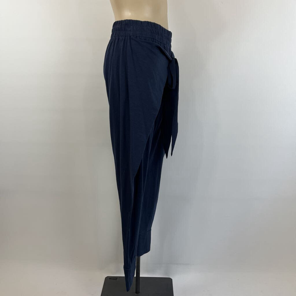 Betty Basic Pants - 10