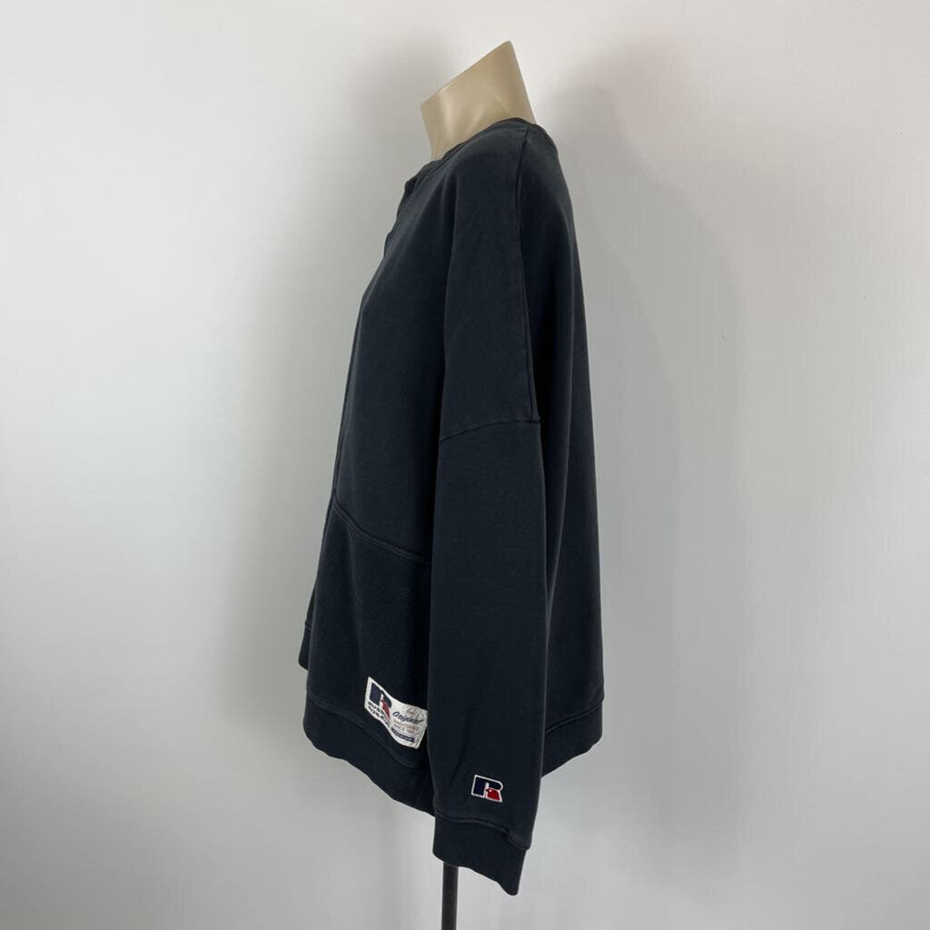 Russell Athletic Crewneck - 18