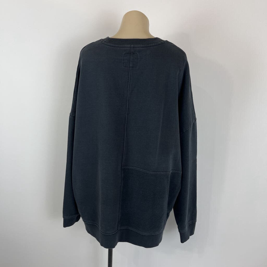 Russell Athletic Crewneck - 18