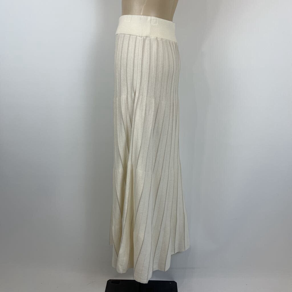 Untouched World Skirt - S