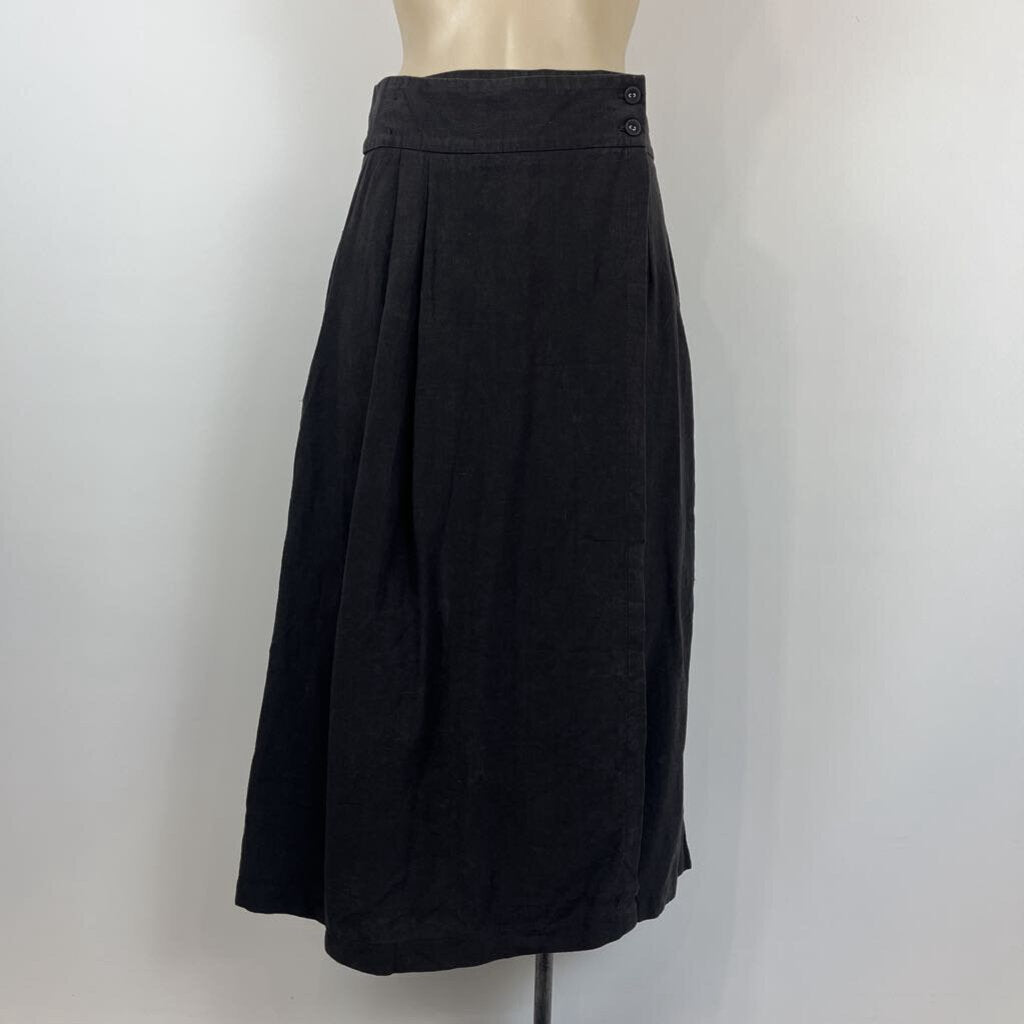 Untouched World Skirt - S