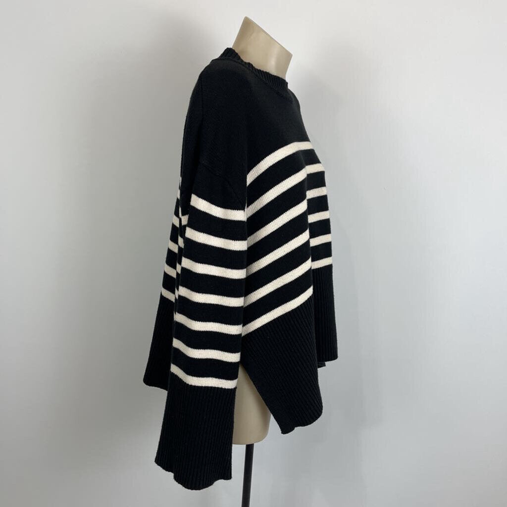 White Closet Jumper - S/M
