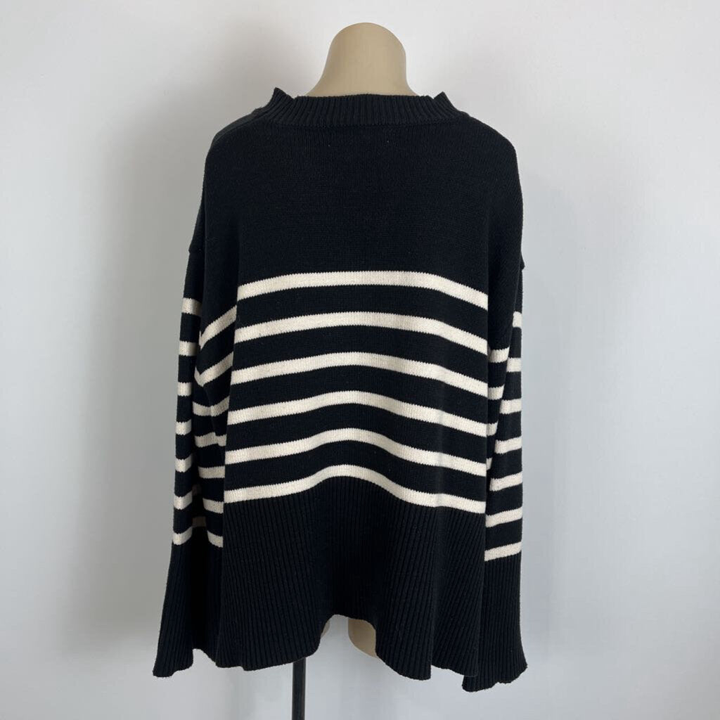 White Closet Jumper - S/M