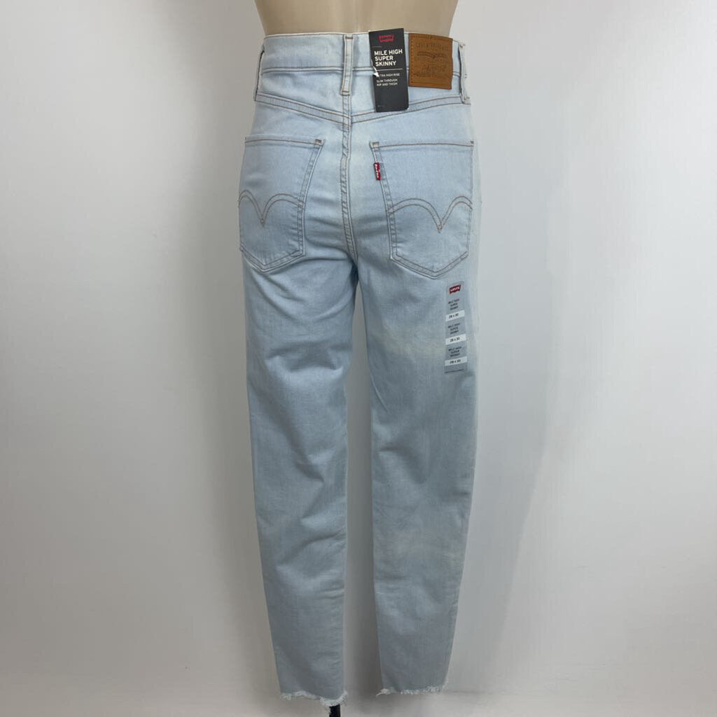 Levi's Jeans - 10/28