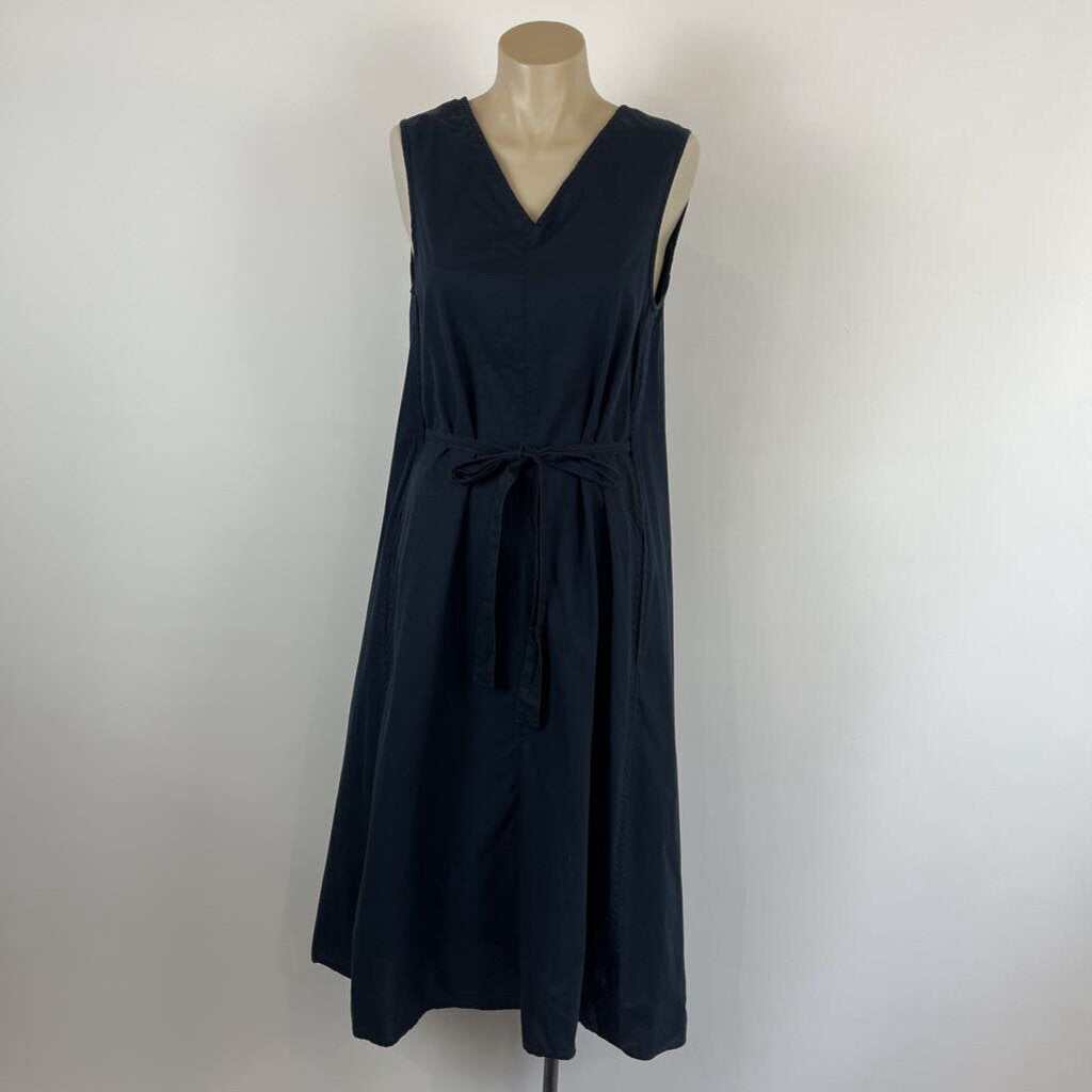 Kowtow Dress - M
