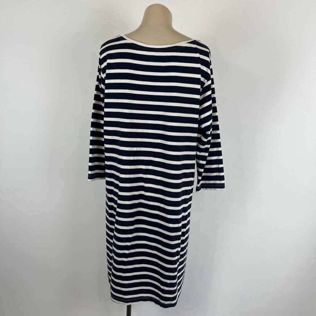 Kowtow Dress - L