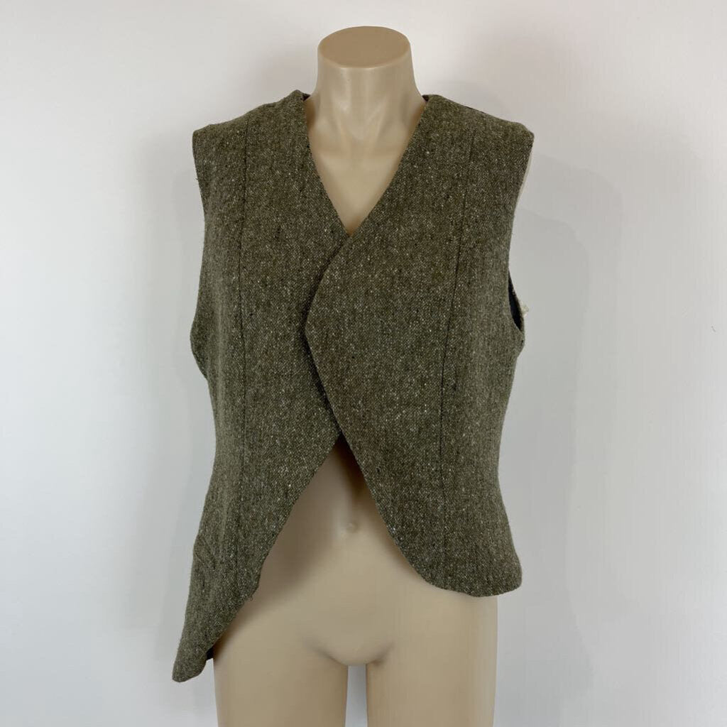 Pitch The Pot Vest - 10