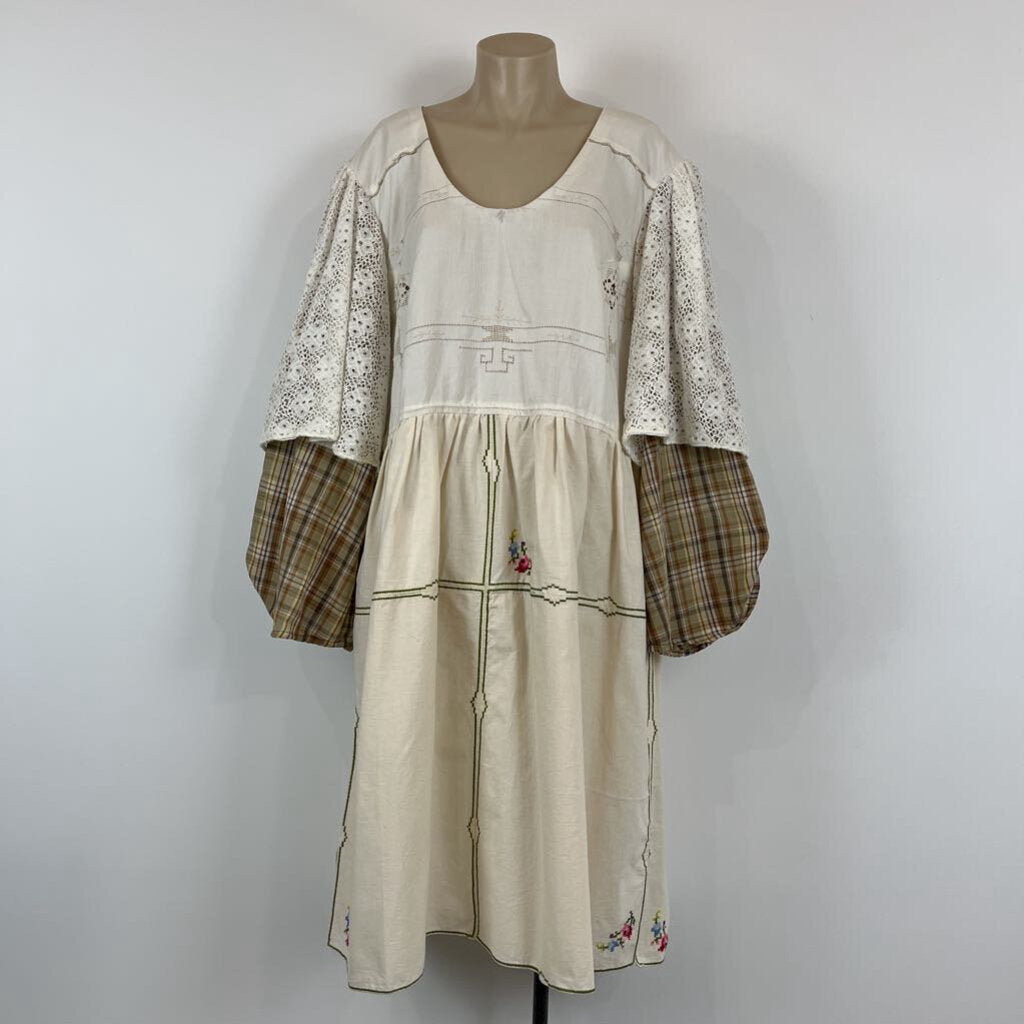 Pitch The Pot Dress - 12