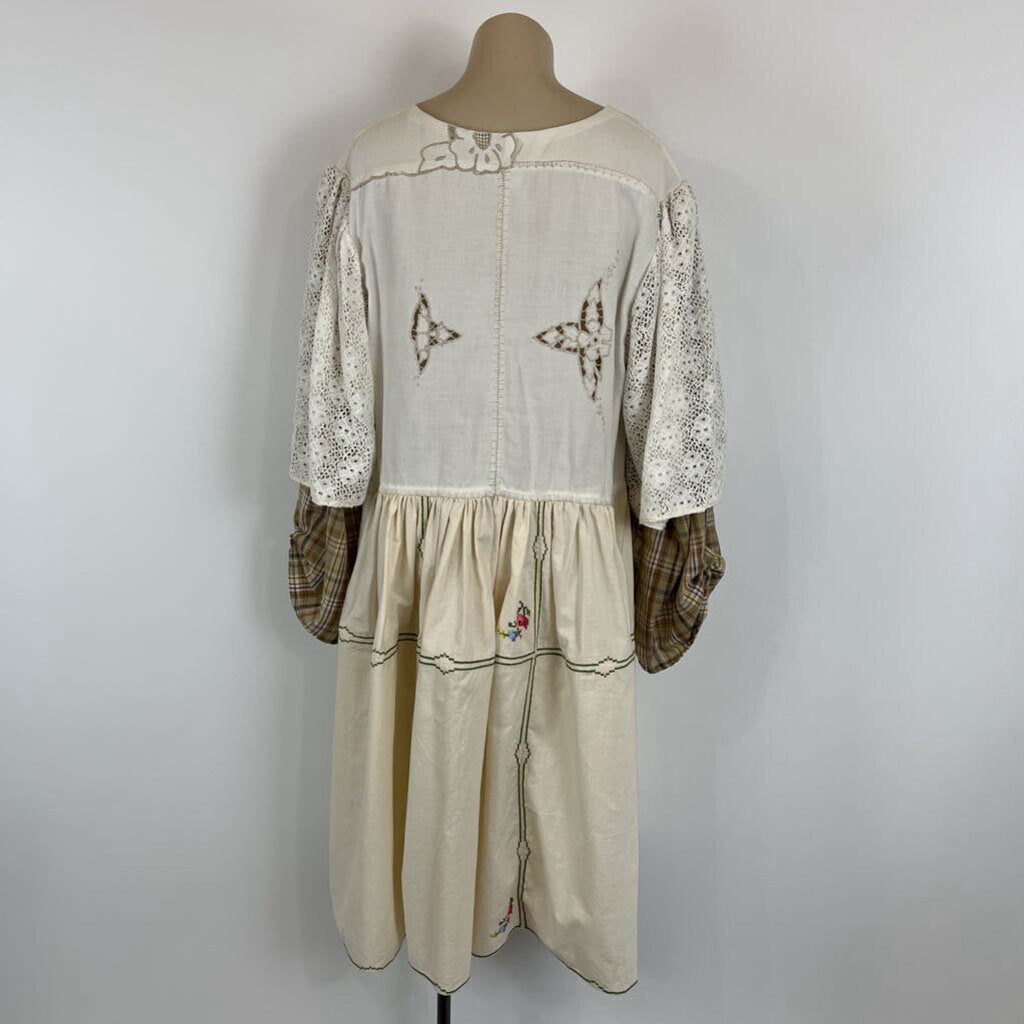 Pitch The Pot Dress - 12