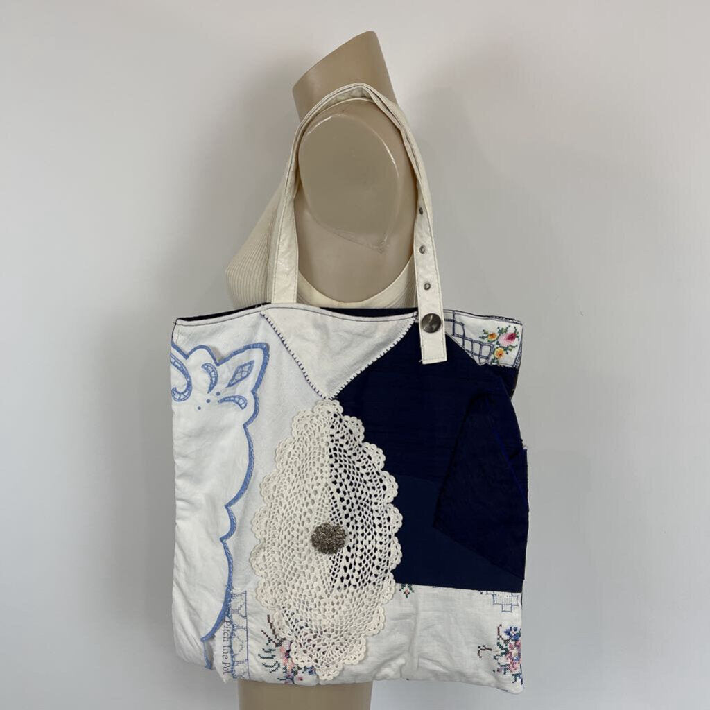 Pitch The Pot Tote - O/S