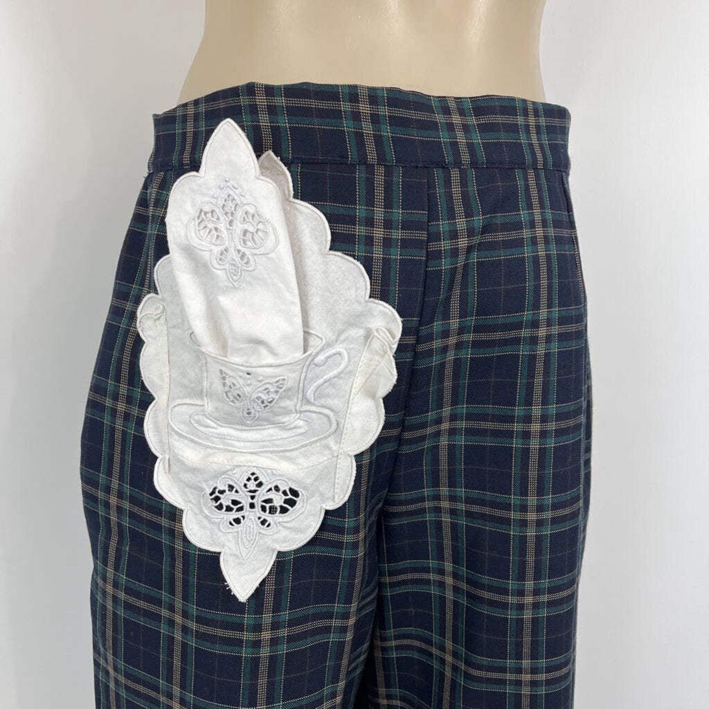 Pitch The Pot Pants - 10