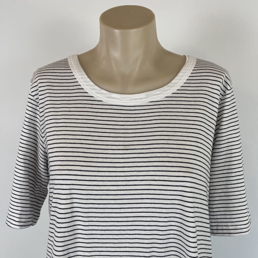 Betty Basics Tee - 10
