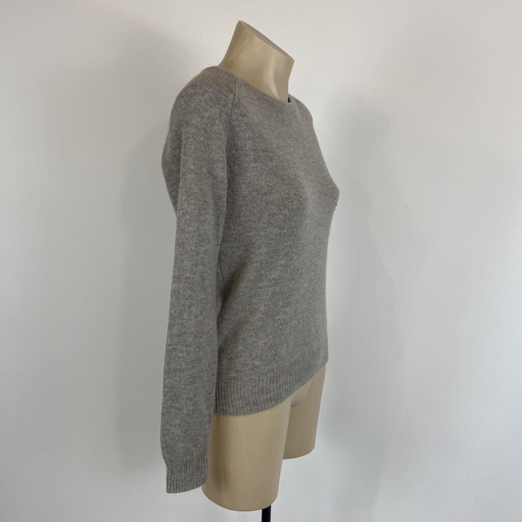 Uni Qlo Jumper - S