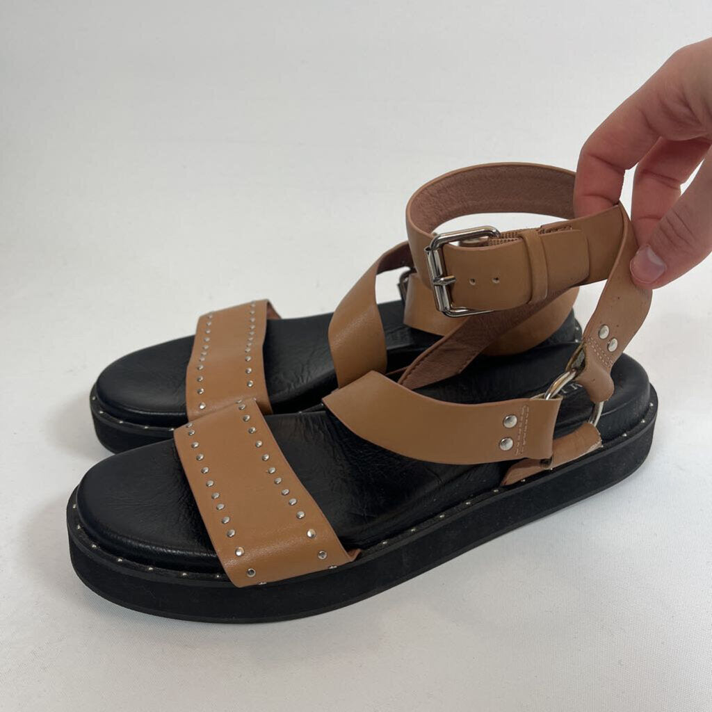 Mi Piaci Sandals - 7/38