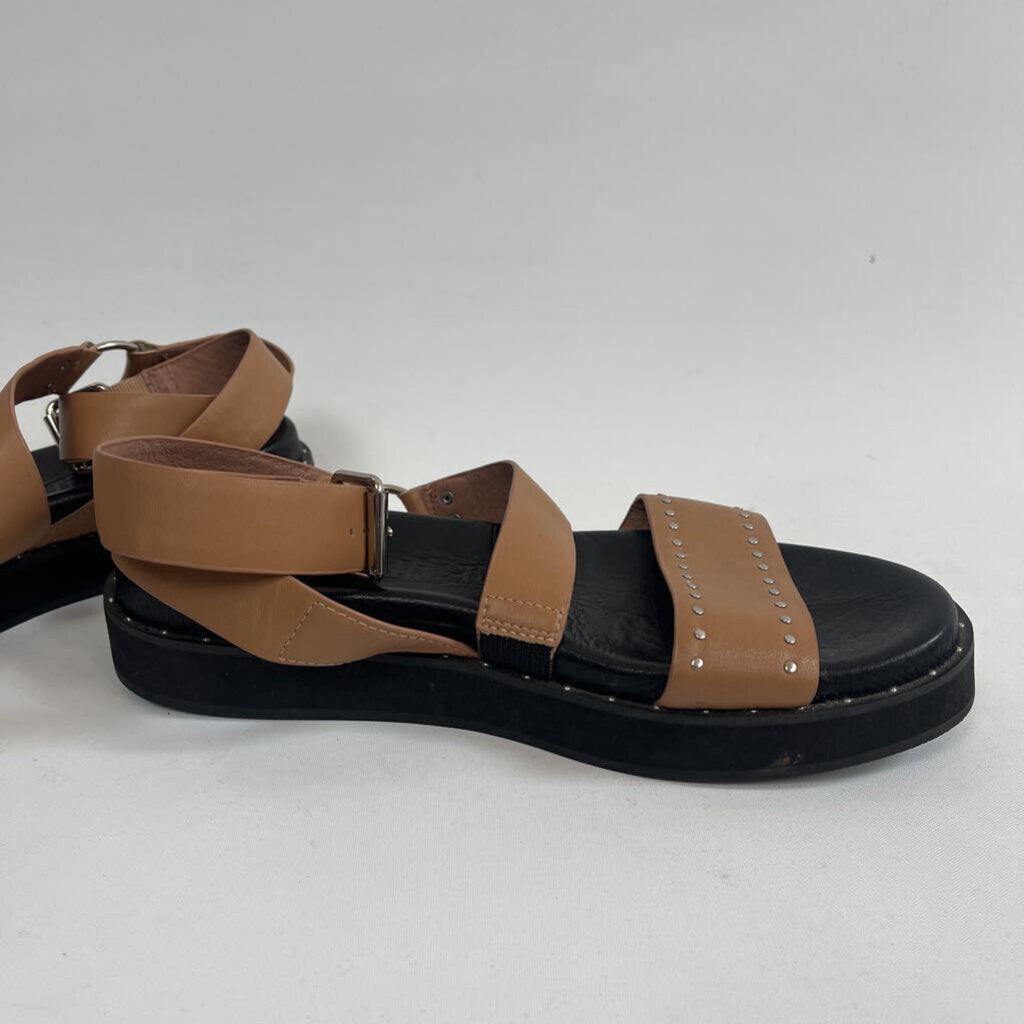 Mi Piaci Sandals - 7/38