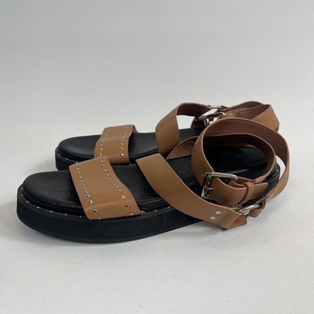 Mi Piaci Sandals - 7/38