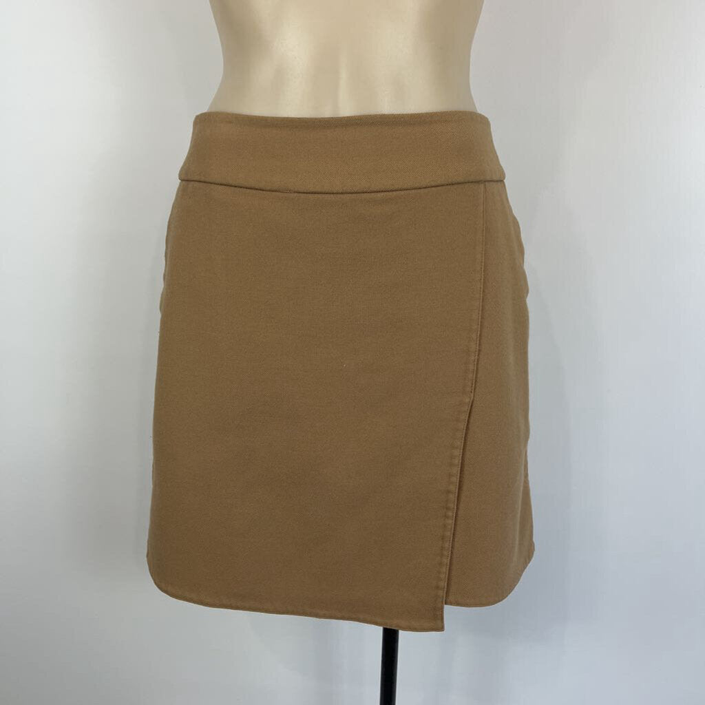 Uni Qlo Skirt - S