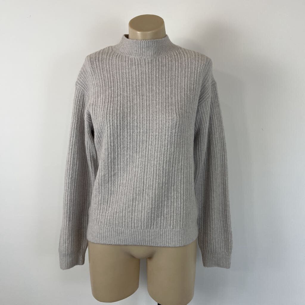 Uni Qlo Jumper - S
