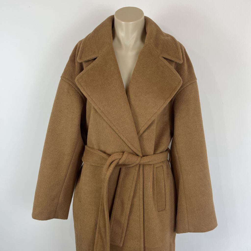 Holiday Shop Coat - M
