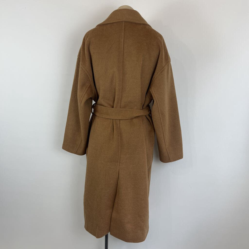 Holiday Shop Coat - M