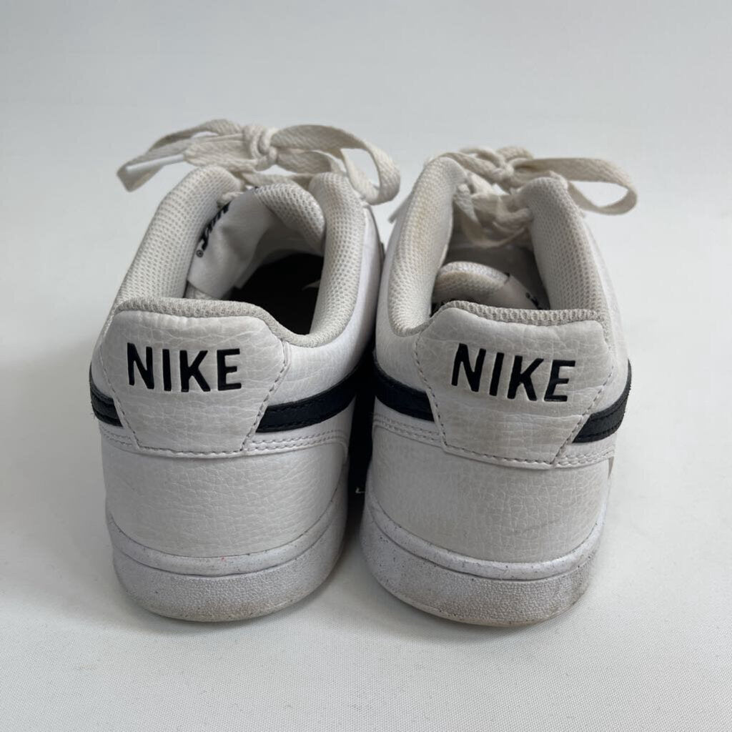 Nike Sneakers - 8.5/40