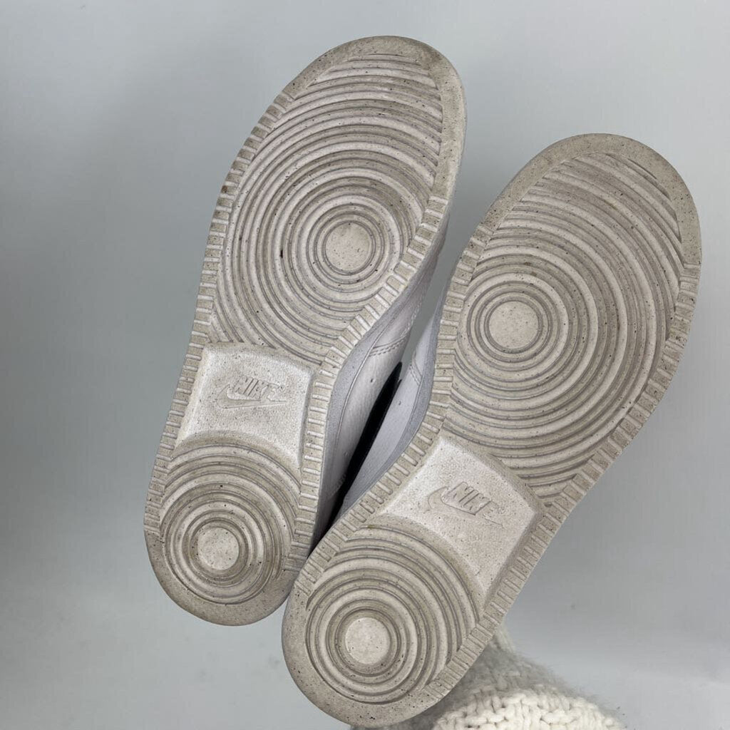 Nike Sneakers - 8.5/40