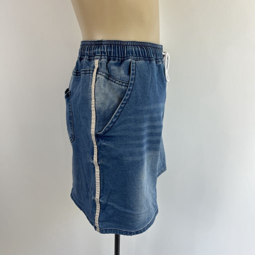 Betty Basics Shorts - 16