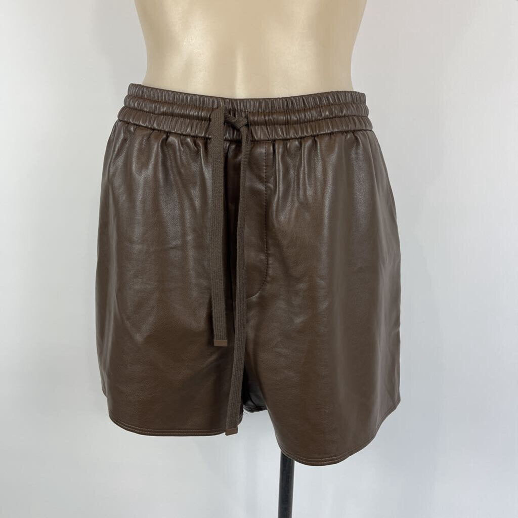 D-Luxe By Decjuba Shorts - M