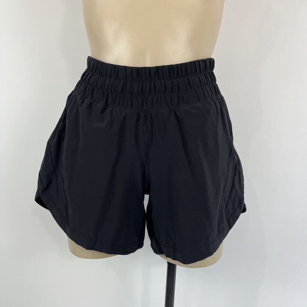 Lululemon Shorts - 8 (lulu4)