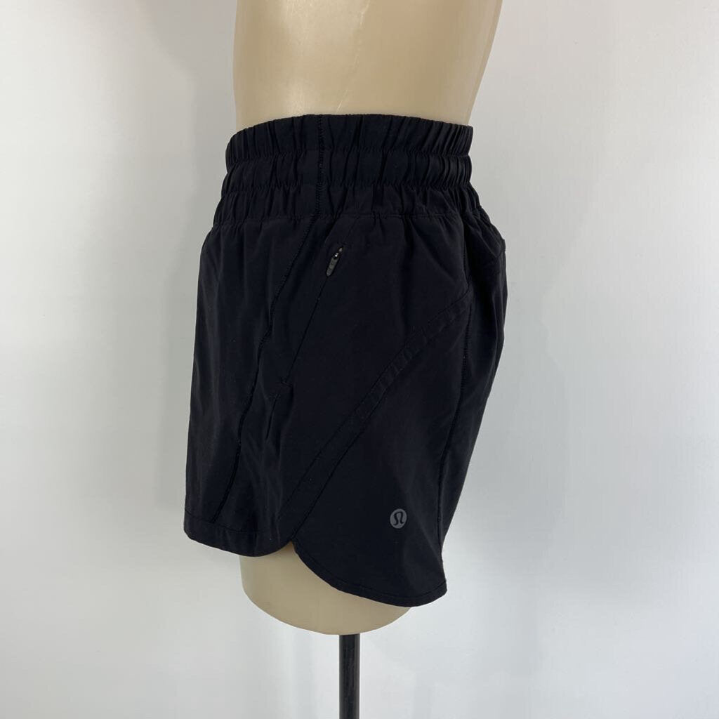 Lululemon Shorts - 8 (lulu4)