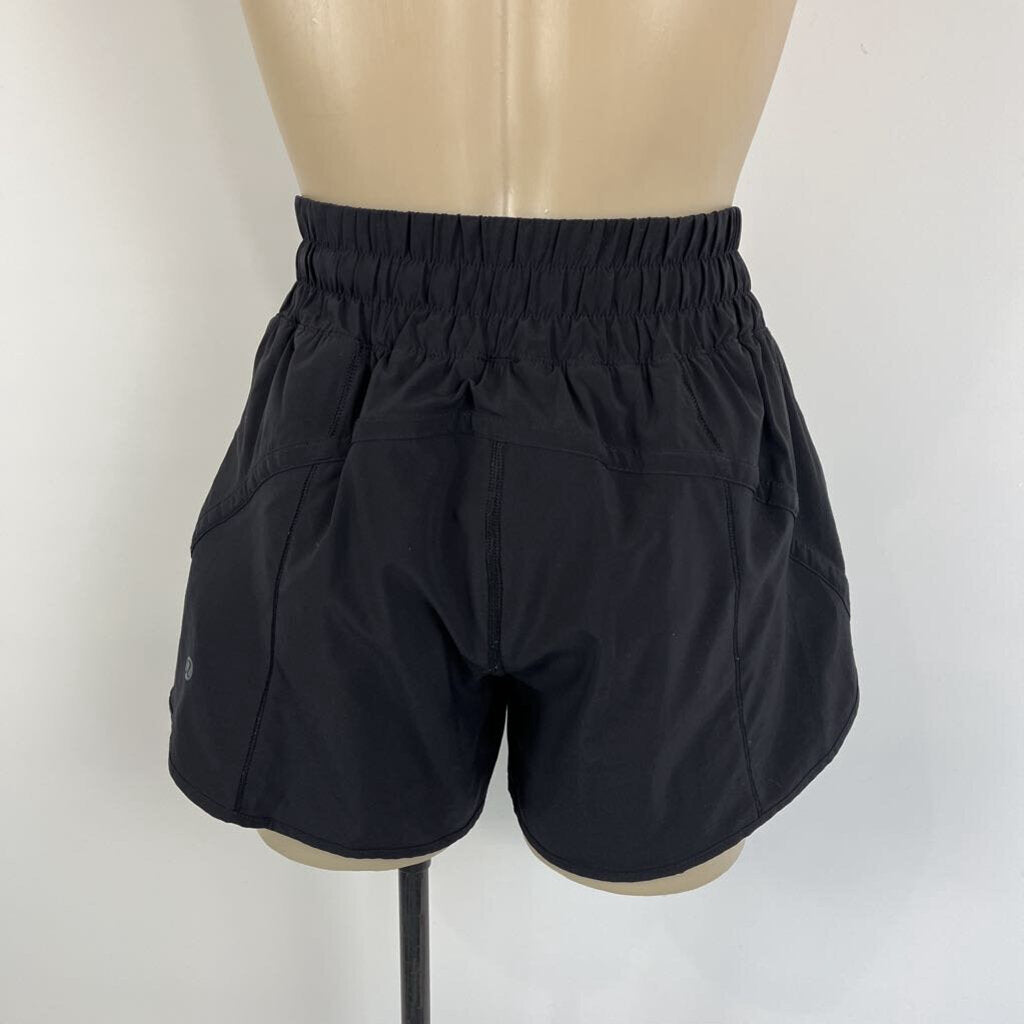 Lululemon Shorts - 8 (lulu4)