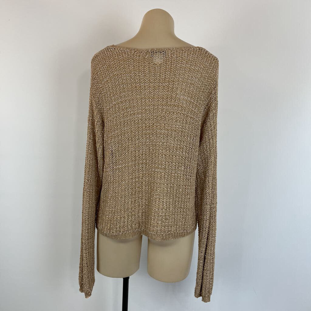 Sports Girl Jumper - M