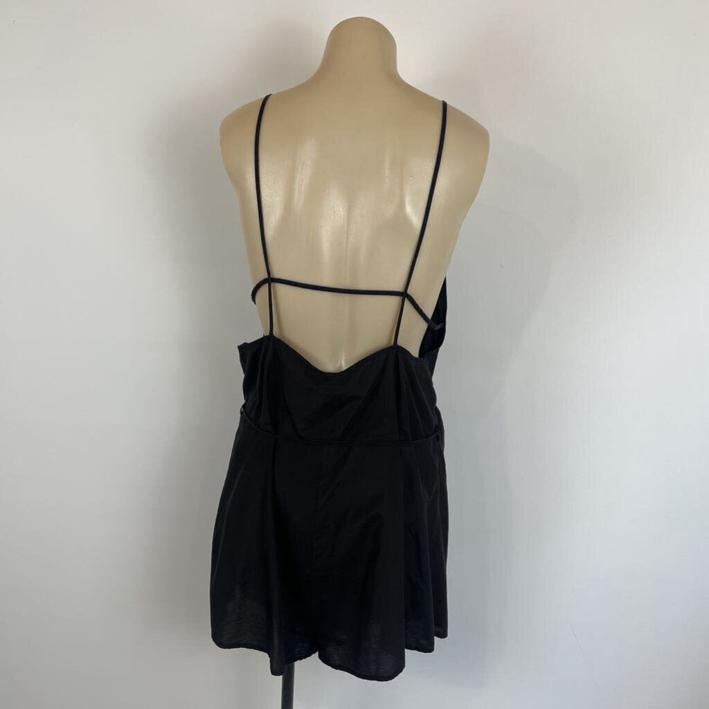 Lonely Playsuit - 10