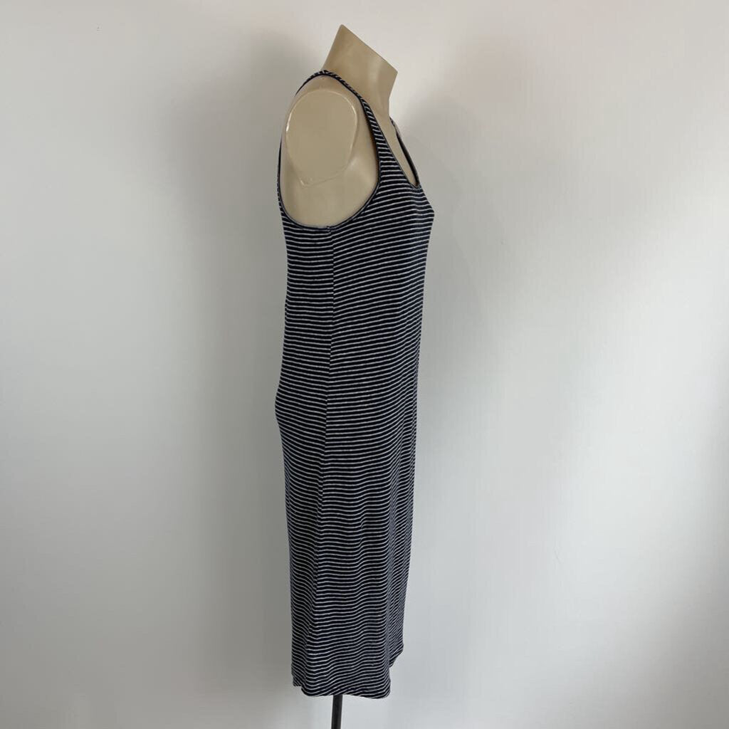 Country Road Midi Dress - M